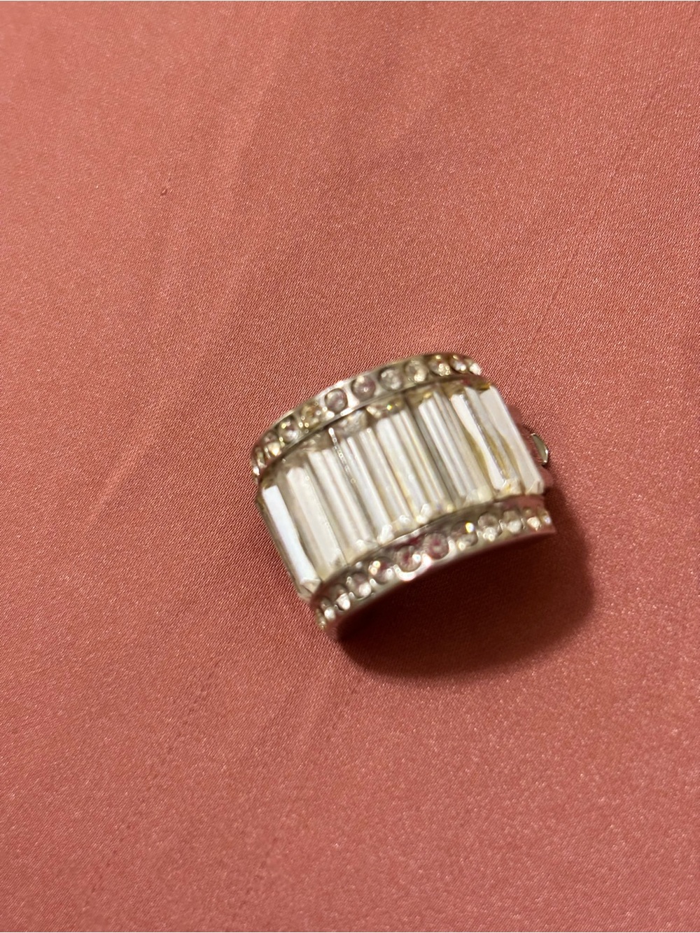 Vintage YSL ST John Earrings Lot of 3 single - Picture 11 of 16